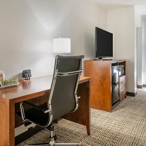 King Room Accessible or Non-Smoking